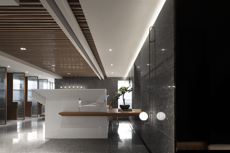 合肥簡約辦公室裝修設(shè)計-簡約辦公室裝潢設(shè)計如何做？